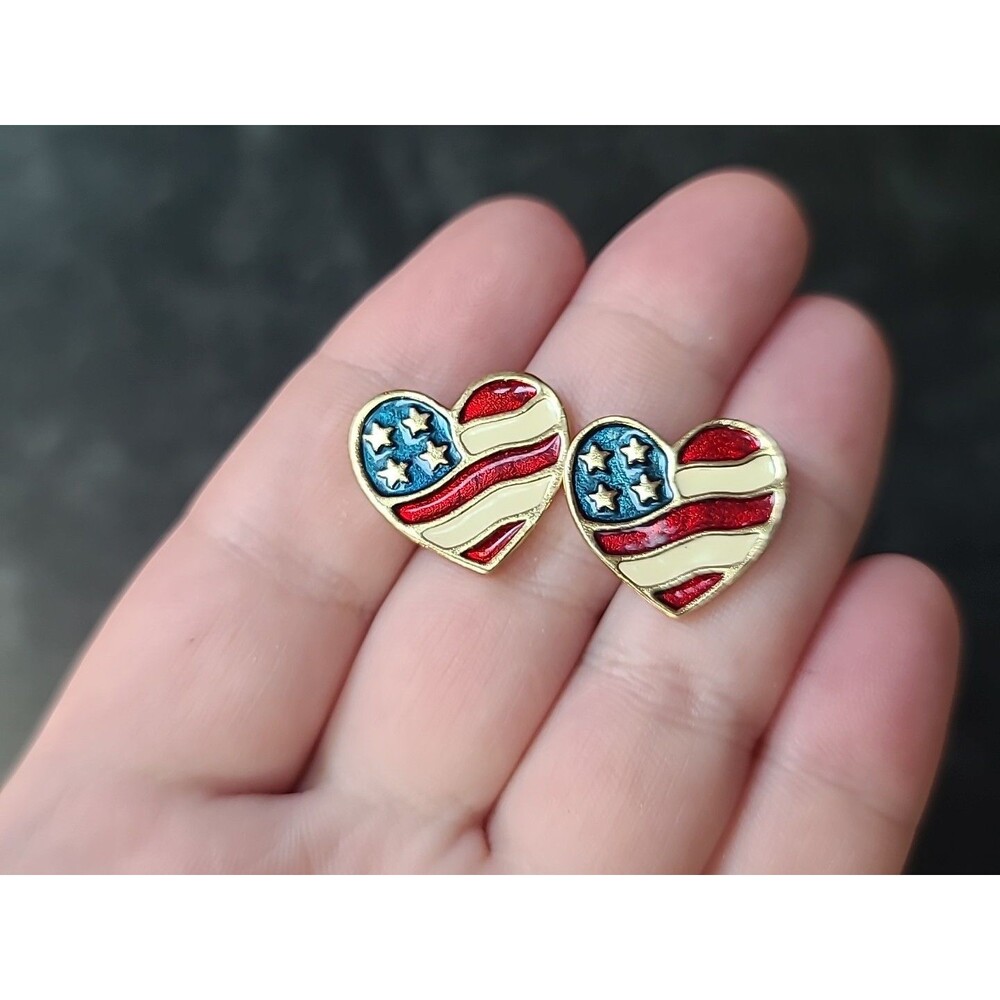 Avon Patriotic Flag Heart Shaped Enamel Stud Earrings Vintage